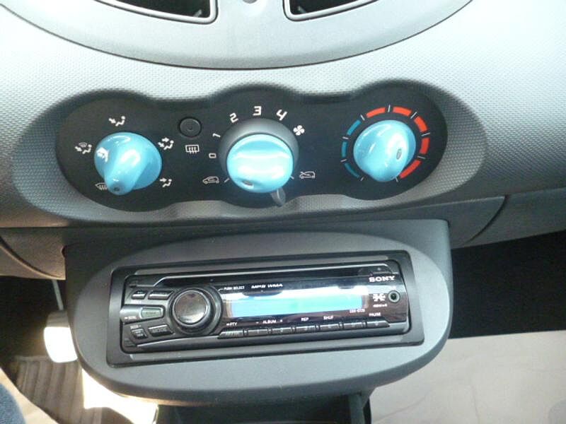 Renault Twingo 1.2 LEV 16v 75ch Authentique eco²